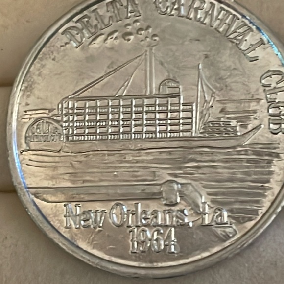 Vintage carnival club coins set of two - Picture 7 of 9